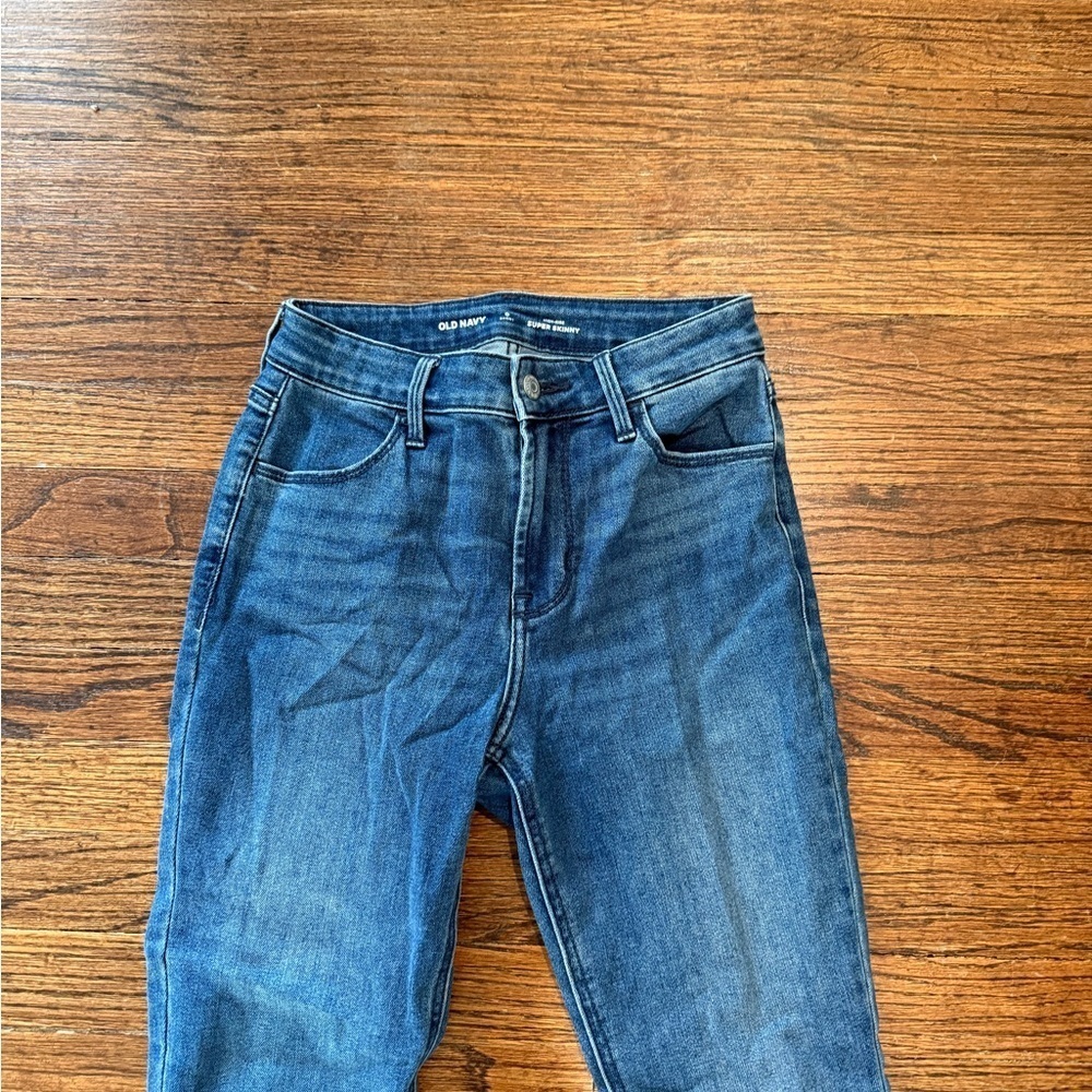 Old Navy High Rise Super Skinny Jeans - Picture 4 of 7